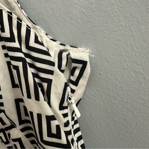 Tory Burch Dress Mini Shift Black White Geometric Designer Size 2 Extra Small - Picture 6 of 7